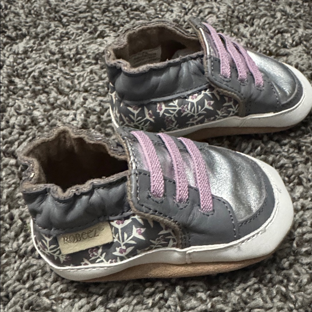 Robeez‎ Baby Girls Sassy Sophie Shoes - Grey